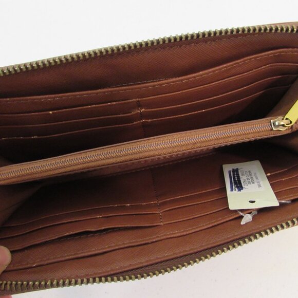 Fossil Medium Brown Jori Zip Clutch *FLAW* - Picture 9 of 15